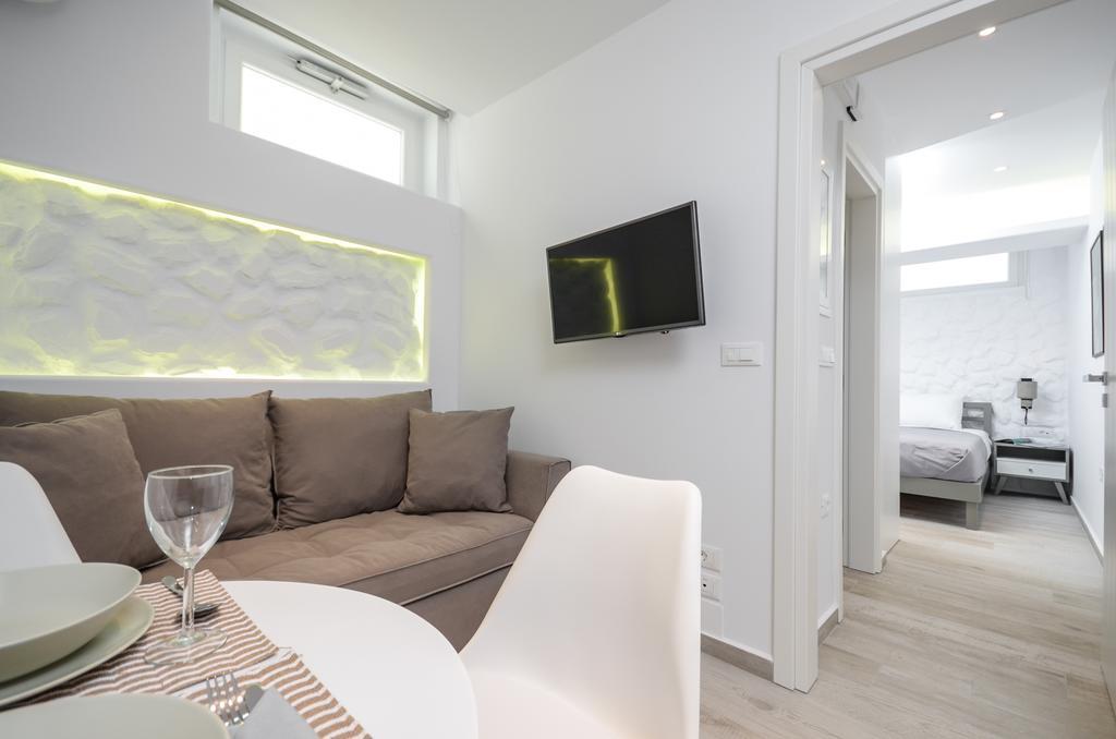 איוס פרוקופיוס Elegant Apartments מראה חיצוני תמונה